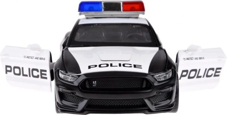 Atsidaromos durys ir realistiškos detalės