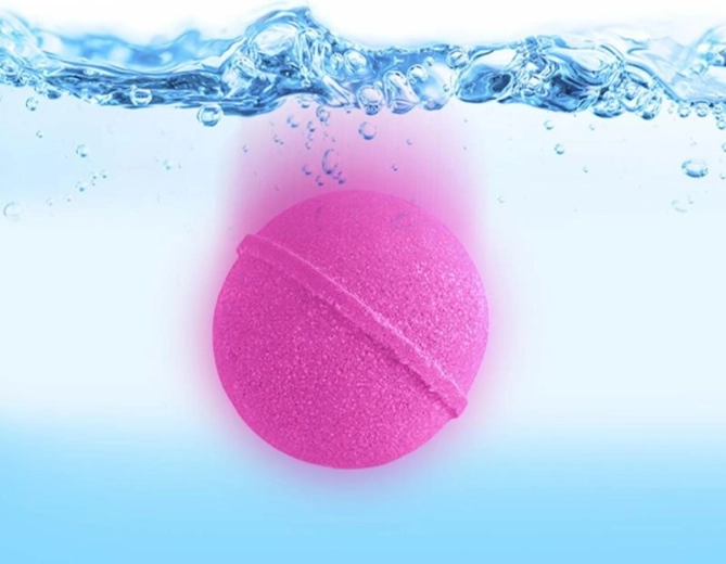 Fizzing effect and sweet bubblegum scent