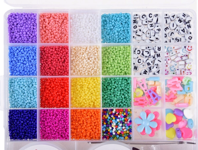 Praktiškas organizatorius su skyreliais