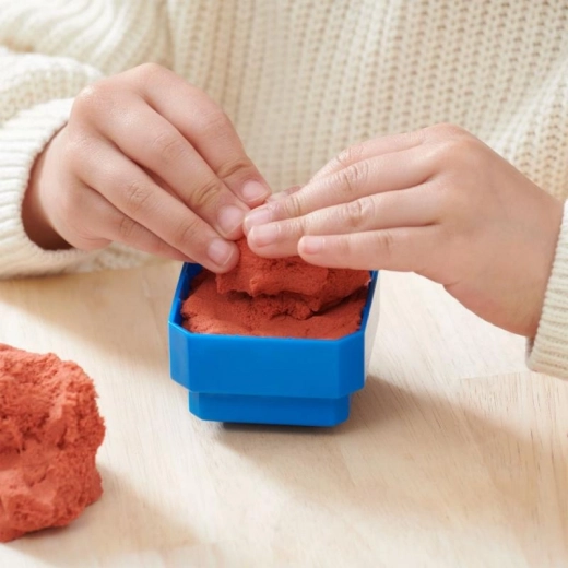 Kinetinio smėlio formavimo sistema