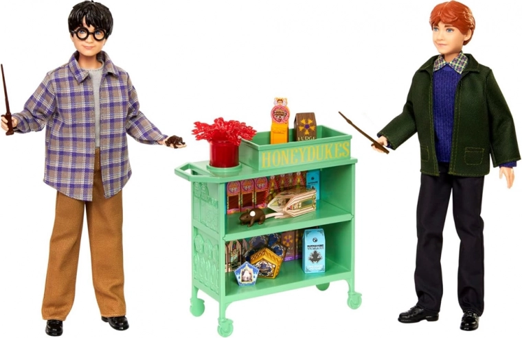 Personažai su realistiškomis detalėmis