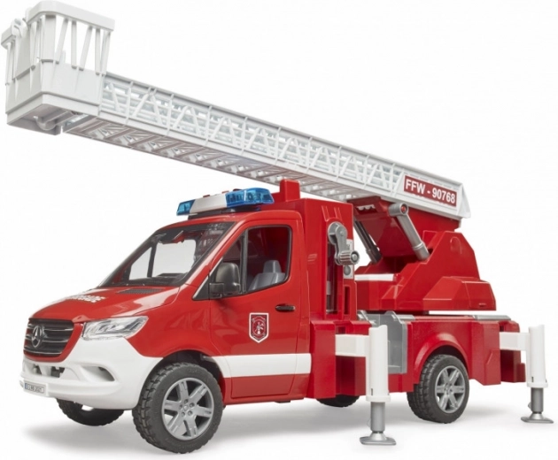 Ištraukiamos ir pasukamos kopėčios