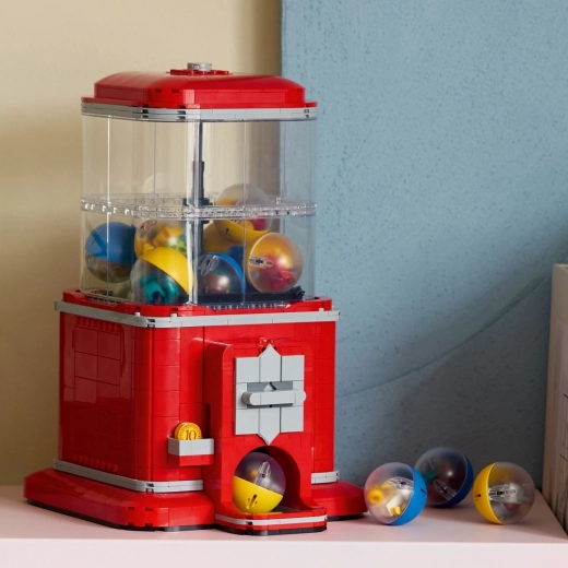 16 kolekcinių minifigūrėlių kapsulėse