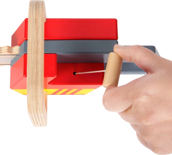 Realistic play with pull-start cord