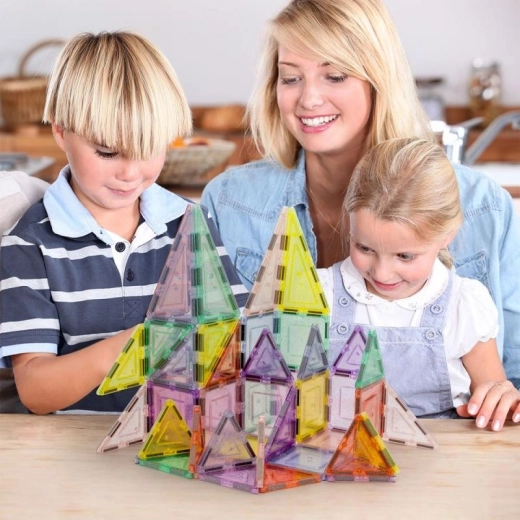 Supports creativity and STEM skills