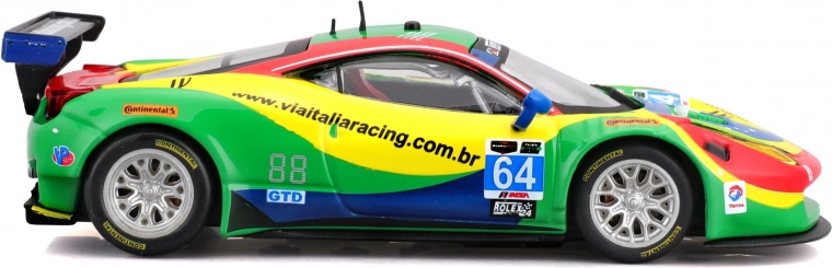 Metalinis kėbulas ir riedantys ratai