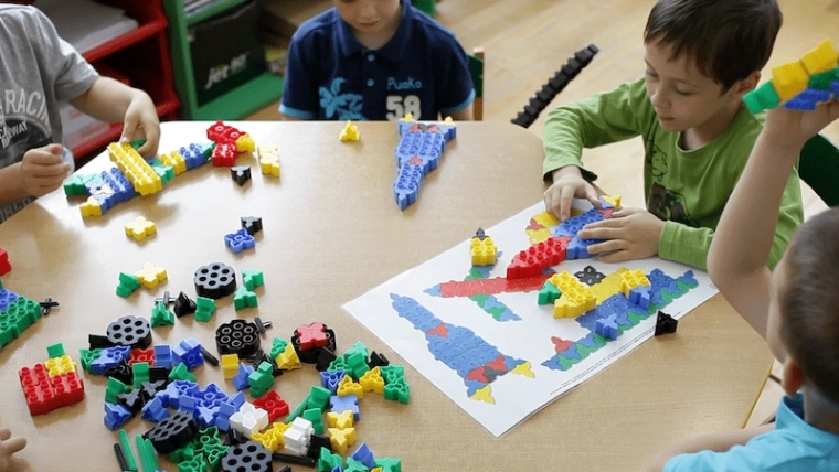 Lengvos instrukcijos su 1:1 trafaretais