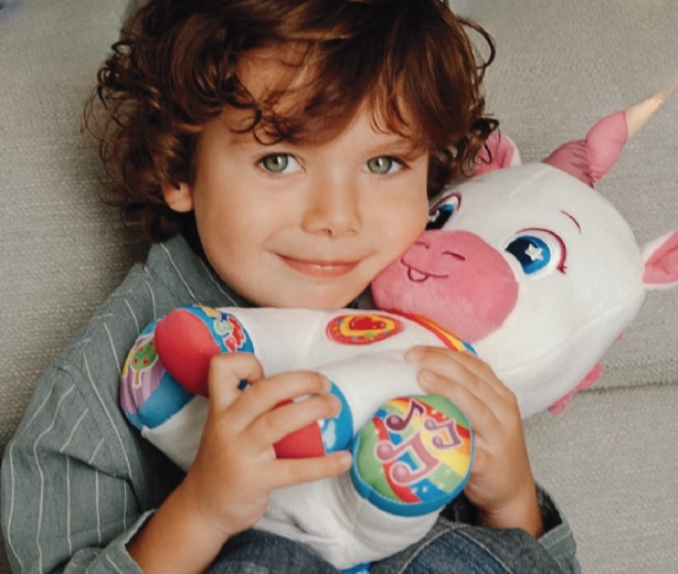 Minkštas pliušas jaukiam apkabinimui ir saugumo jausmui