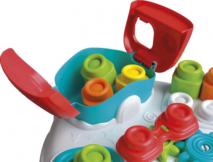 Supports creative play