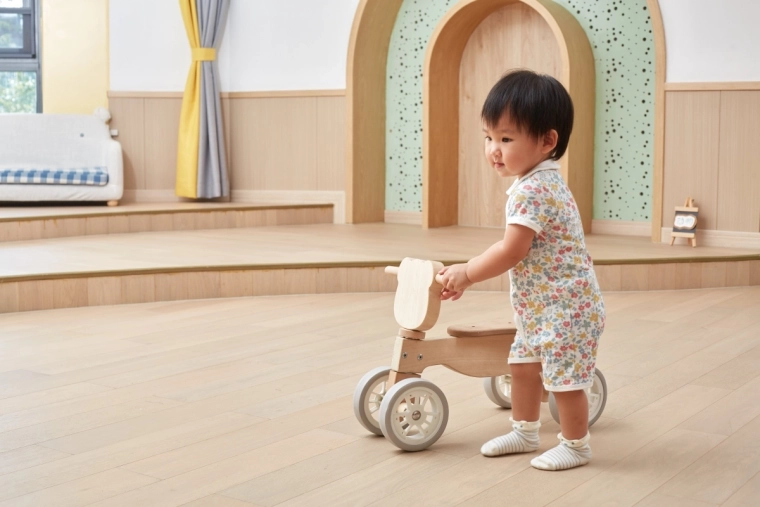 Saugus vairų blokavimas ir galinė atrama