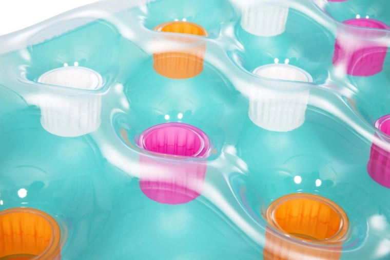 Patvarus vinilas ir gaivios spalvos