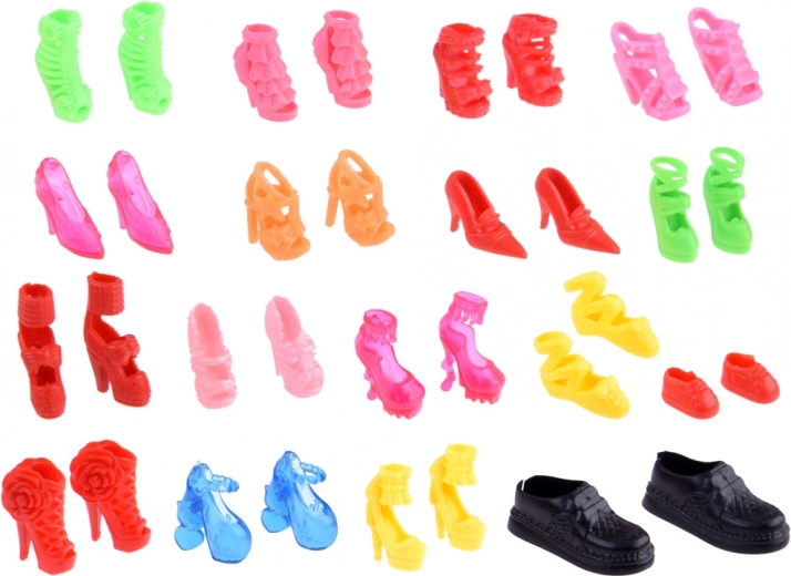 Didelė batų ir madingų aksesuarų kolekcija