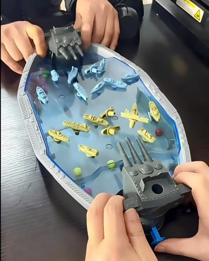 Kamuoliukų šaudyklės po „vandens“ paviršiumi