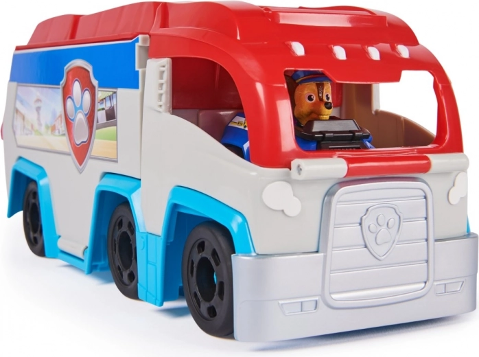 Įeina Chase figūrėlė