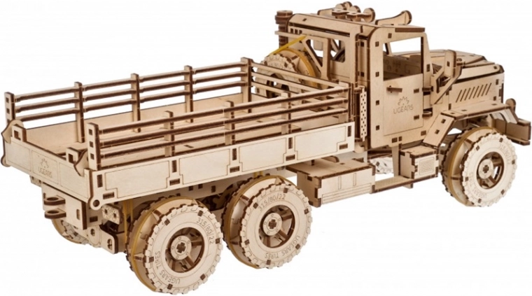 Autentiškos detalės ir funkciniai elementai