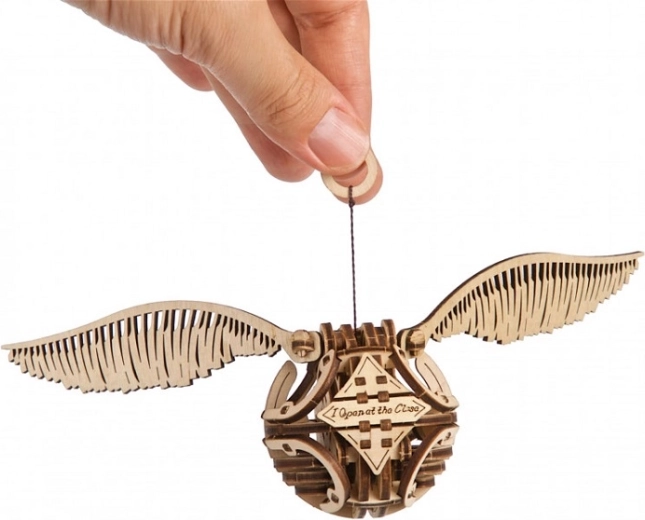 Judantys sparnai ir užsukamas skrydis