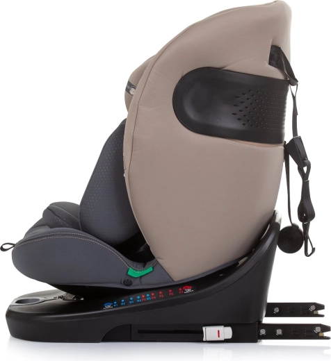 Safe installation with ISOFIX and Top Tether