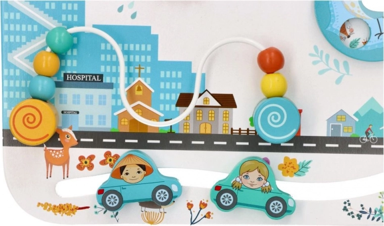 Miesto scena kupina atradimų