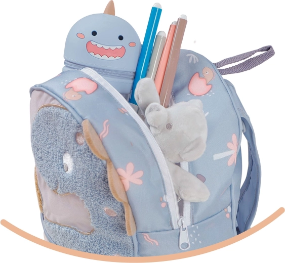 Practical pockets and easy organization