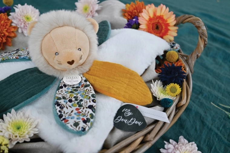 Supports sensory development