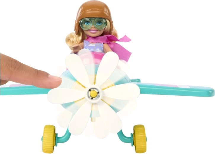 Dvivietis lėktuvas su gėlės formos sraigtu