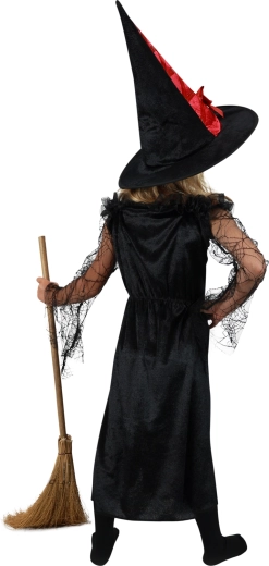 Spiderweb sleeves for a bewitching effect