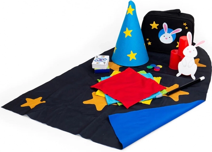 Cape and hat for a true magician look