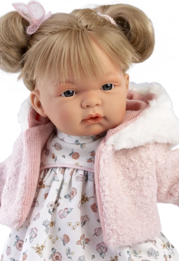 Realistic details and hair all over the head