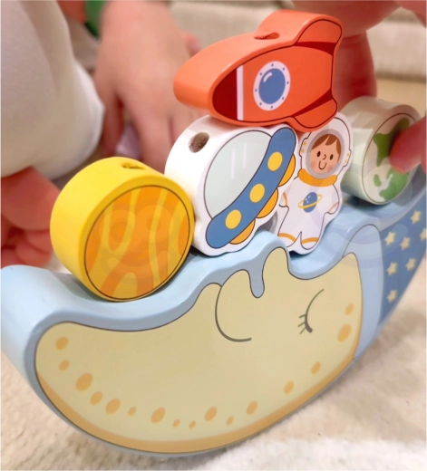 Unikalus balansuojantis žaidimas