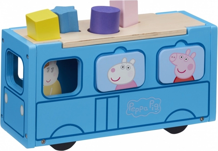 Learning shapes through play
