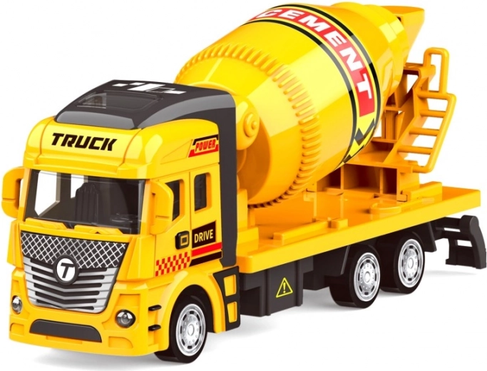 Betono maišyklė su besisukančiu būgnu