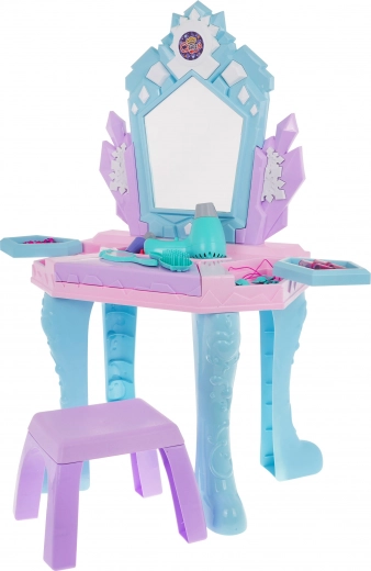 Veikiantis vaikiškas plaukų džiovintuvas su lengvu pūtimu