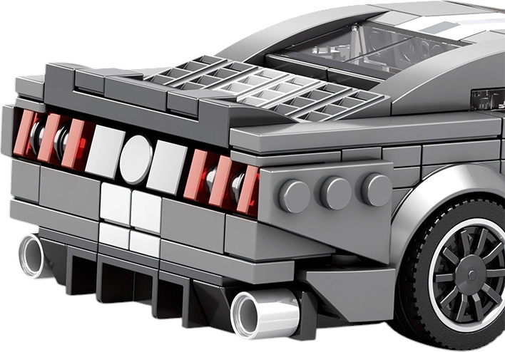 Realistiškos sportinio automobilio detalės