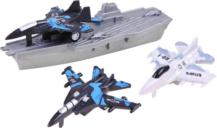 Lėktuvnešis ir 3 naikintuvai