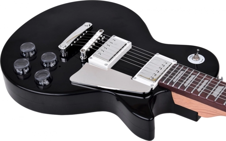 Realistic look and metal strings