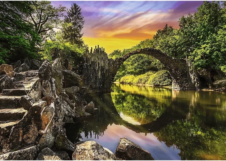 Kvapą gniaužiantis Rakotzbrücke motyvas
