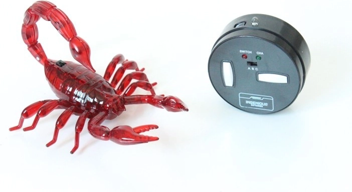 Belaidis valdymas su keliais kanalais