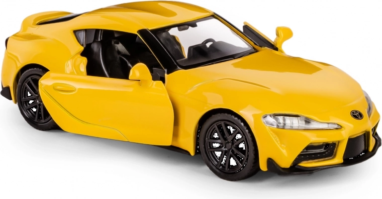 Atsidarančios durelės ir išraiškingas interjeras