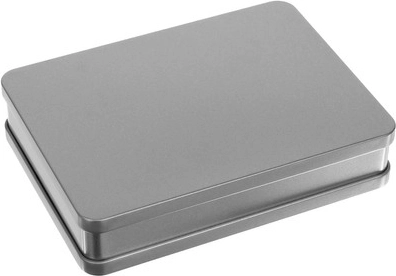 Elegantiška metalinė dėžutė komplekte