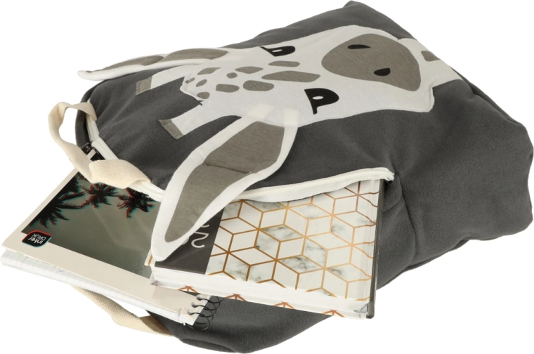 Erdvi pagrindinė sekcija su užtrauktuku