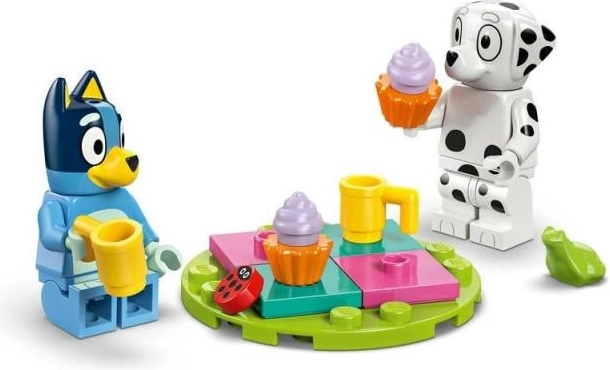 Besisukantis pelikanas ir arbatos piknikas