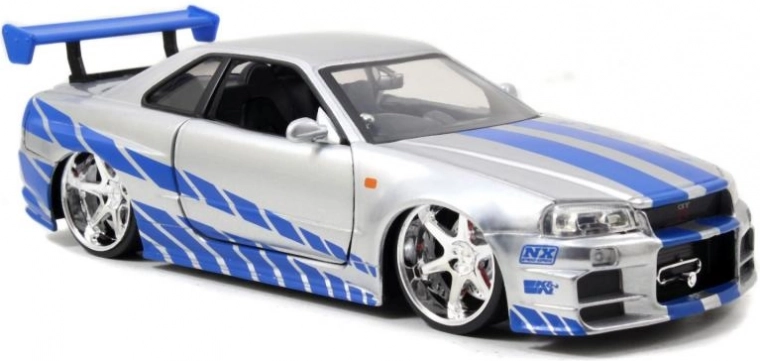 Metalinė konstrukcija ir laisvai riedantys ratai