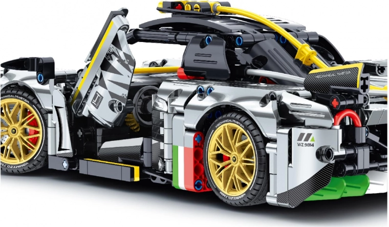 Funkcinės detalės ir realistiška išvaizda