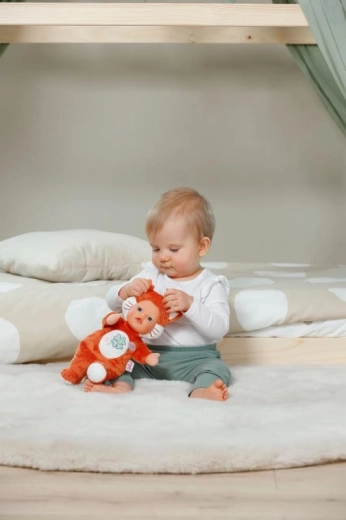 Hand puppet for first interactive play