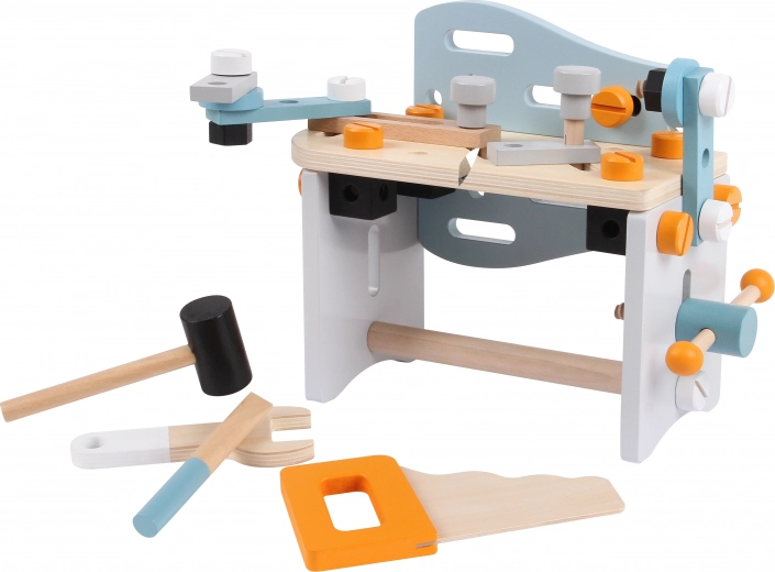 Medinė įrankių dirbtuvė