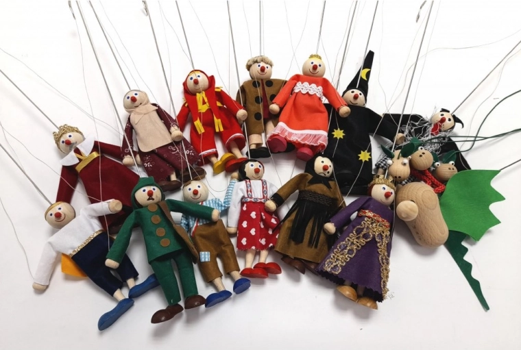 Rankų darbo lėlės su charakteriu