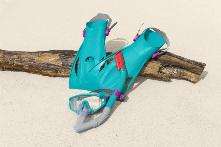 Fins for efficient propulsion