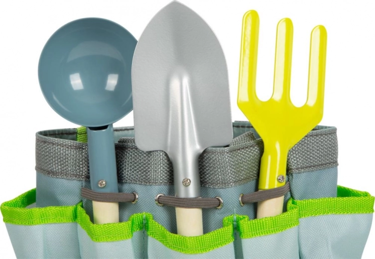 Patvarūs vaikiški įrankiai iš metalo ir medžio