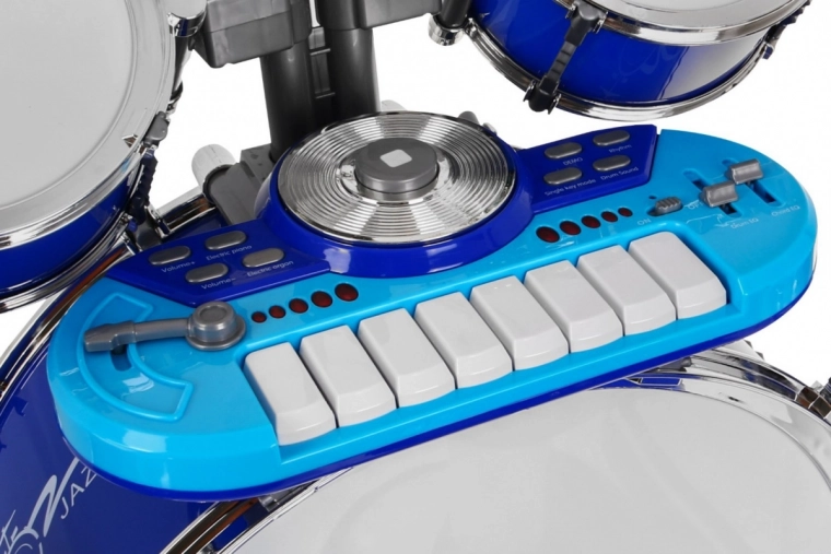 Klavišai su DJ funkcijomis ir šviesomis