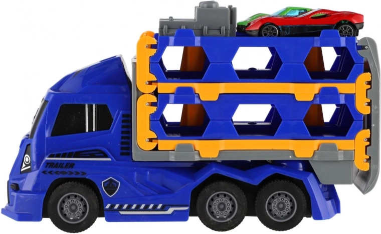 Pervežėjas su dviem automobiliukais